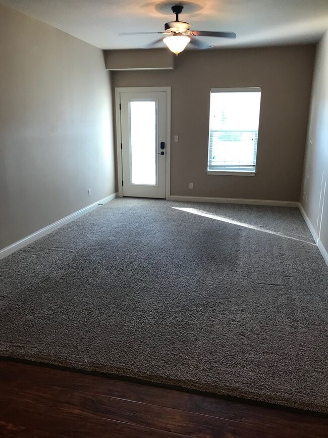 Foto del edificio - 2725 Northridge Pkwy