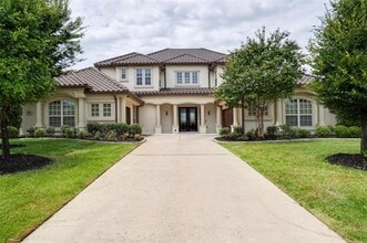 Building Photo - 2404 Palmetto Way