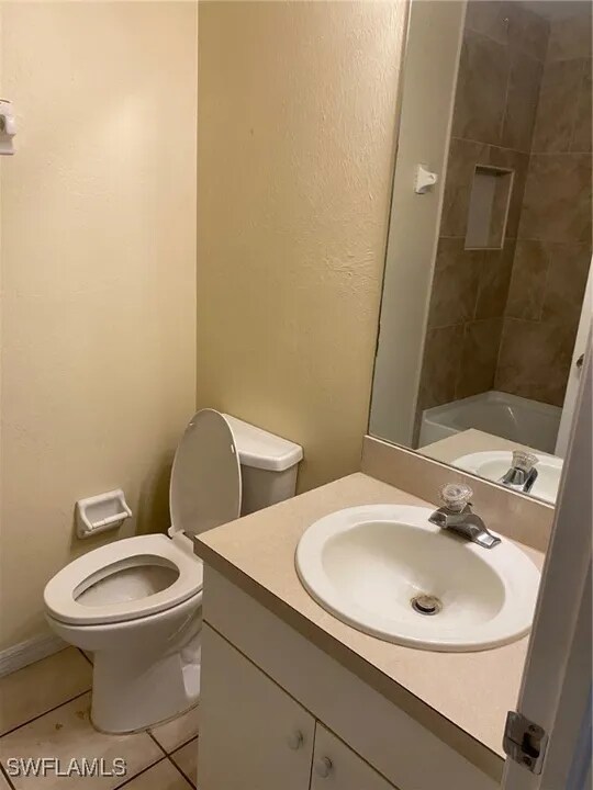Foto del edificio - 2217 Leda Ave S