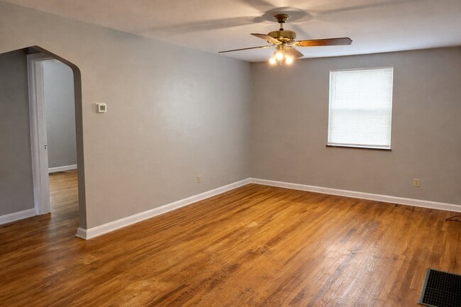 Photo - 5517 Surrey Ave House