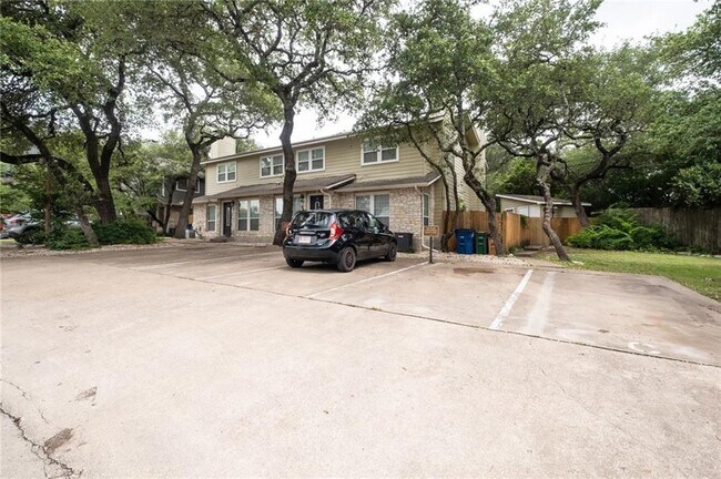 Building Photo - 1504 Allen Rd