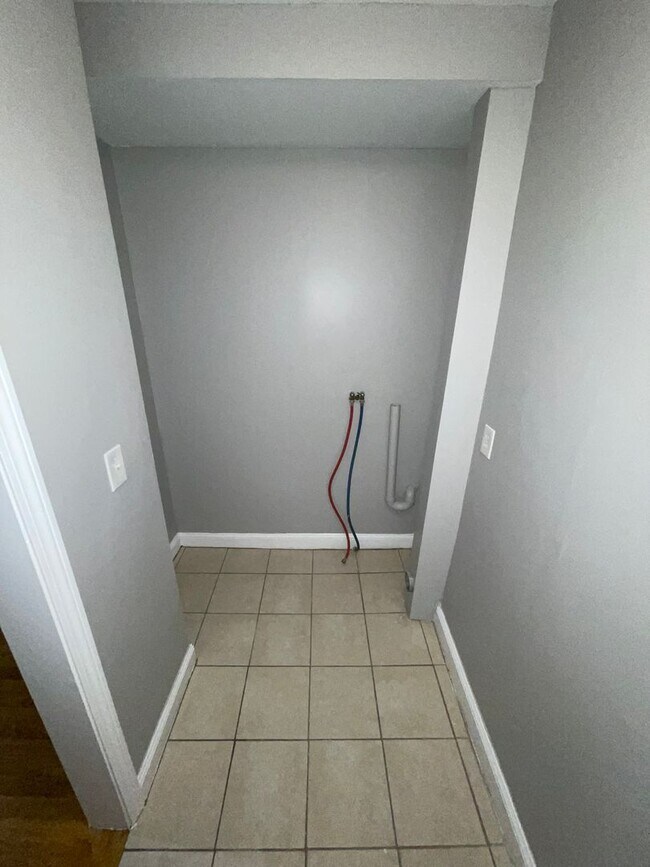 Building Photo - 25May