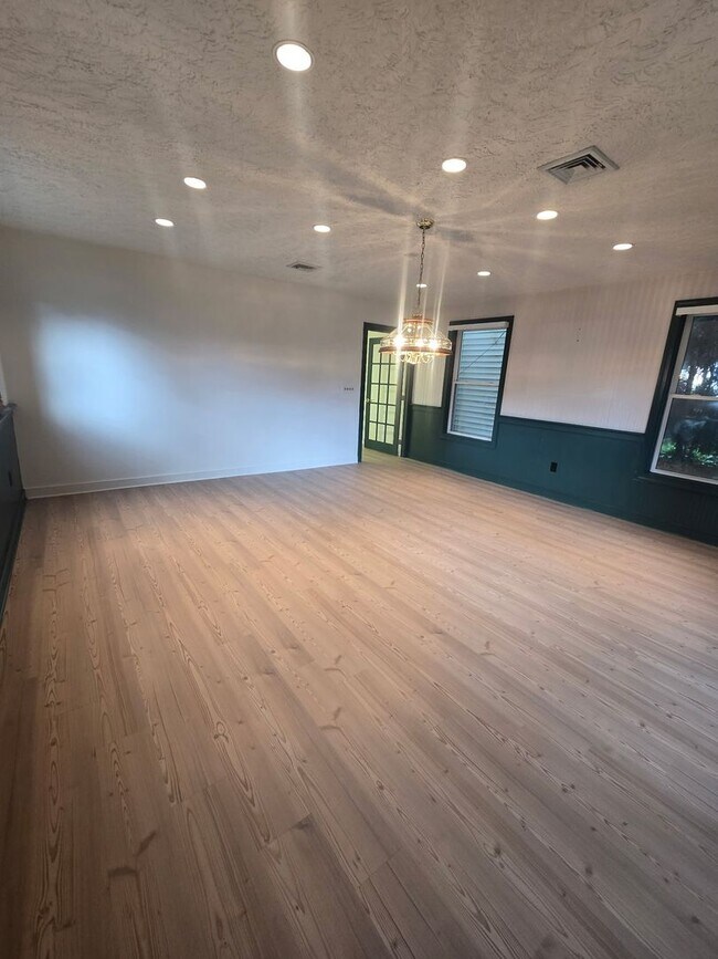 Foto del edificio - 247 S 8th St