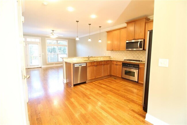 Building Photo - 10930 Gallier St