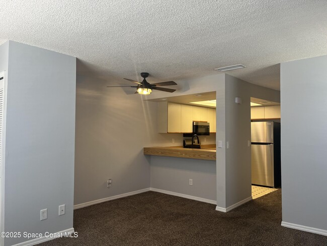 Building Photo - 3131 Sir Hamilton Cir