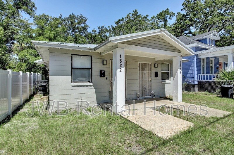 Foto principal - 1822 Francis St