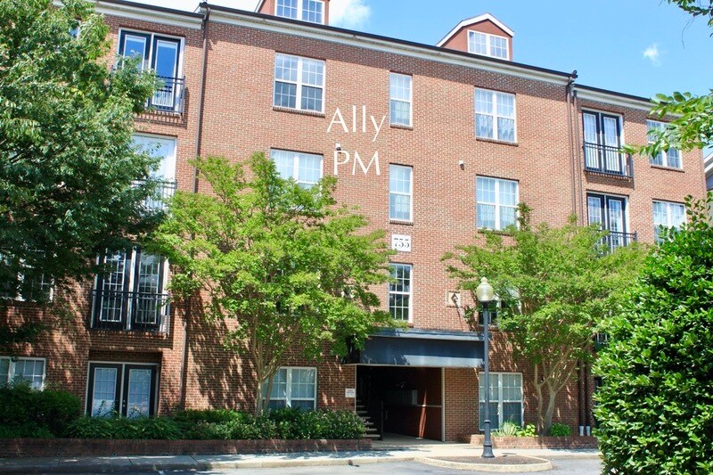 755 Walker Square Unit 1A 1