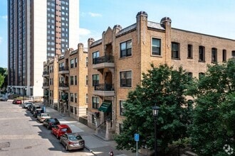 Building Photo - 225/227/233 Oak Grove St – Oak Grove Downtown