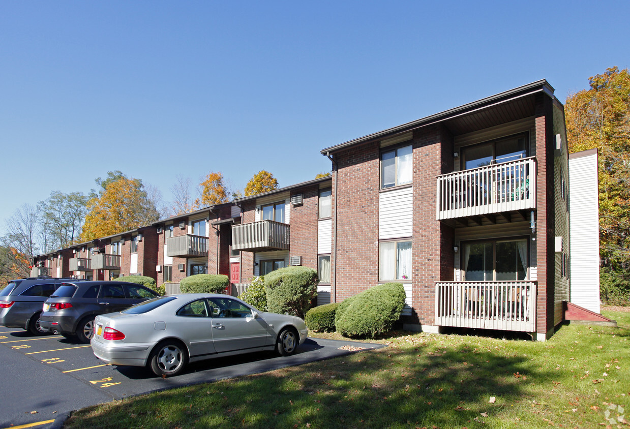 Building Photo - Middle Branch Garden Apartments