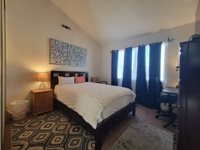 Photo - 2121 Dufour Ave Townhome