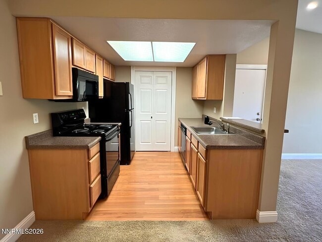 Building Photo - 555 E Patriot Blvd