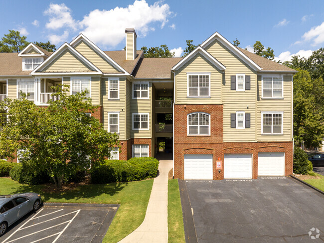 Building Photo - Flats at North Springs