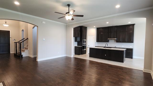 Building Photo - 296 Paluxy St
