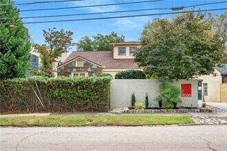 Building Photo - 2035 Manchester St NE