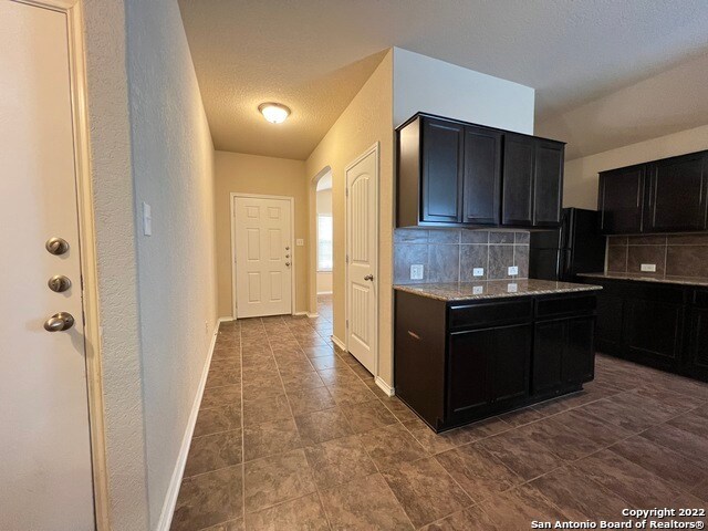 Foto del edificio - 2127 Emerald Edge