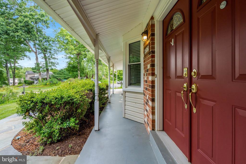 Photo - 6717 Reynard Dr (Springfield, VA)