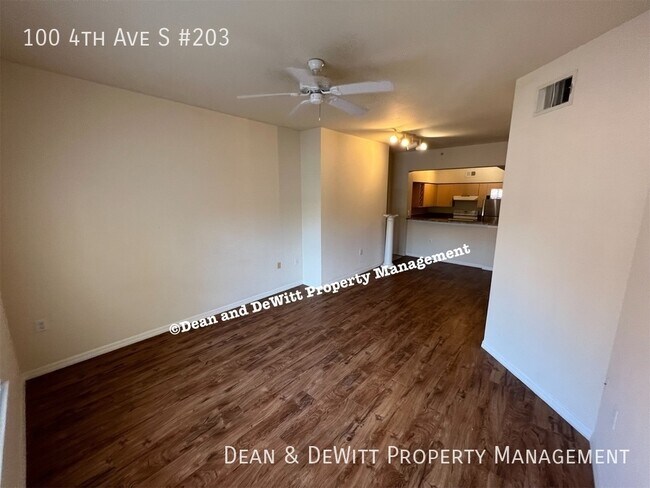Foto del edificio - Luxury Downtown Living at The Madison
