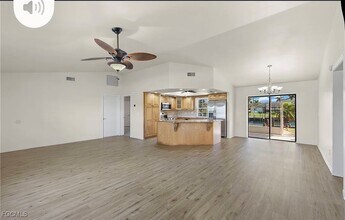 Building Photo - 4709 SW 25th Pl