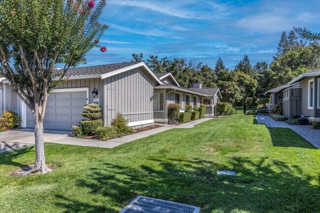 Foto del edificio - 2128 Presidio Ct