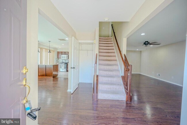 Foto del edificio - 3908 Grenwich Ln