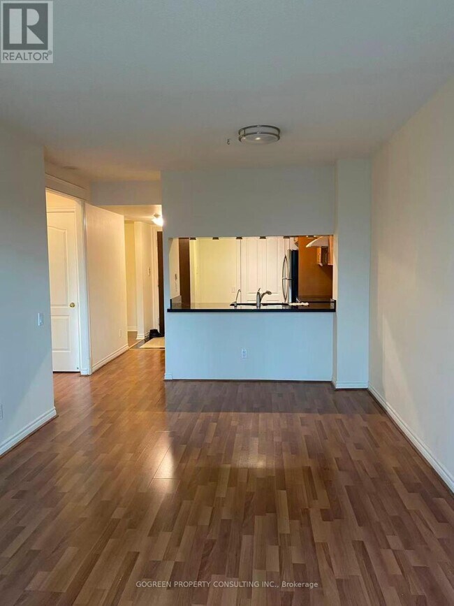 Photo du bâtiment - 18 William Carson Crescent