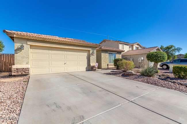 Building Photo - 6989 S Sunrise Way