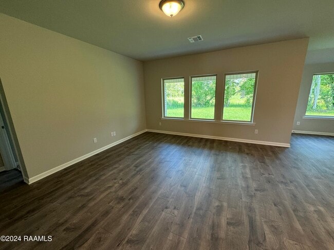 Building Photo - 119 Hl Vw Dr