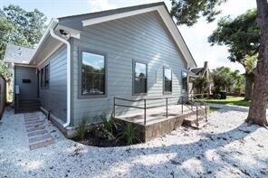 Foto del edificio - 1919 Lombardy St