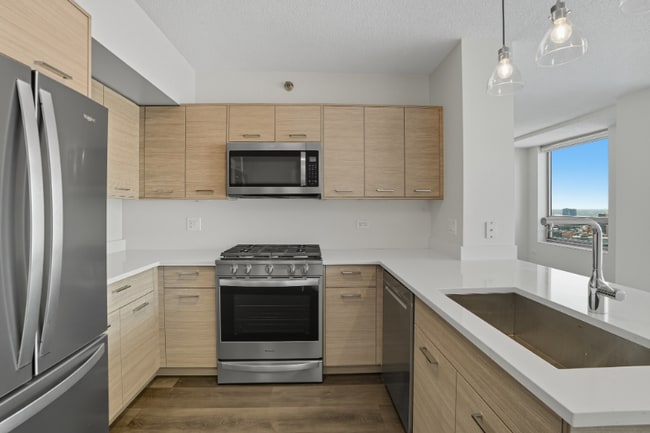 Photo - 296 N Canal St Apartment