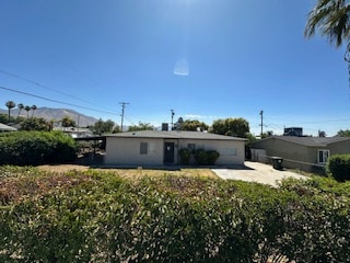 Building Photo - 7111 Colwyn Ave