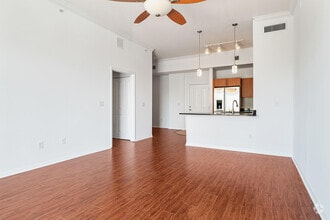 Building Photo - 600 S Dixie Hwy