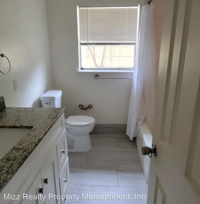 Building Photo - 2 br, 1 bath House - 536 Orange St
