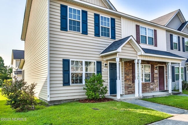 Building Photo - 4001 Banister Loop