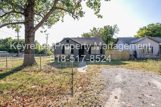 Foto del edificio - 1502 N Columbia Ave