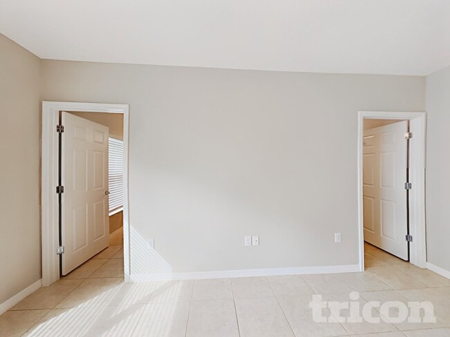 Building Photo - 417 Kestrel Dr