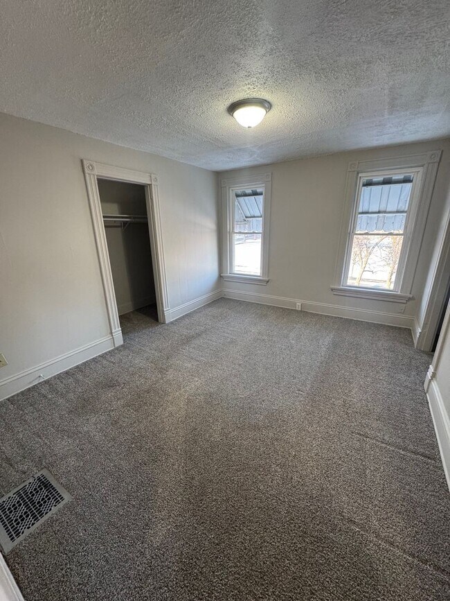 Foto del edificio - 1620 Jessie Ave