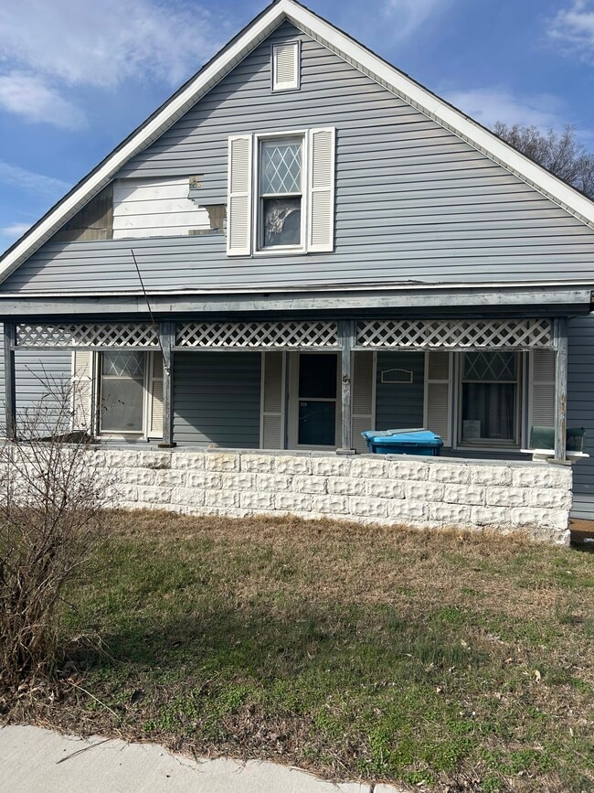 Photo - 47 W Penning Ave House