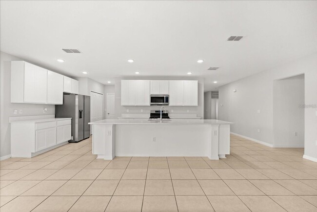 Building Photo - Davenport Charmer