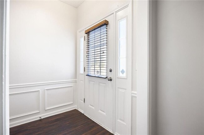 Foto del edificio - 134 Riverstone Commons Cir