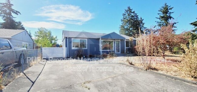 Building Photo - 10522 Addison St SW
