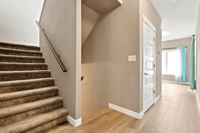Building Photo - 510 Kloppenburg Cres