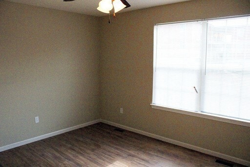 Building Photo - 1405 Bass Ave