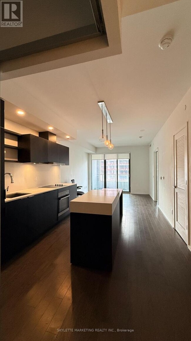 Building Photo - 12 Bonnycastle St