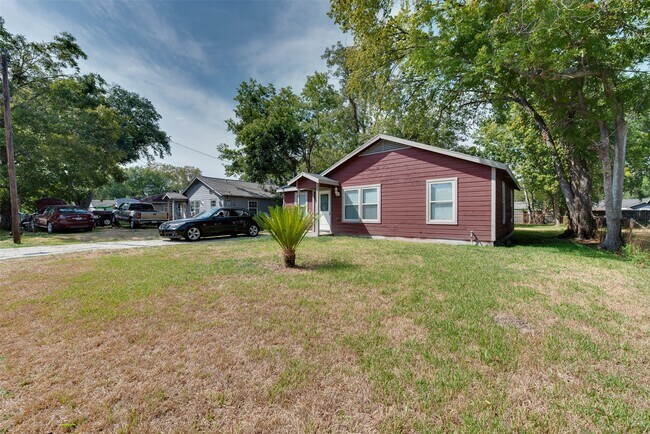 Foto del edificio - 7601 Springdale St