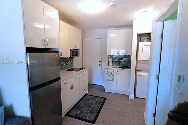 Building Photo - 16060 SW 144th Ave