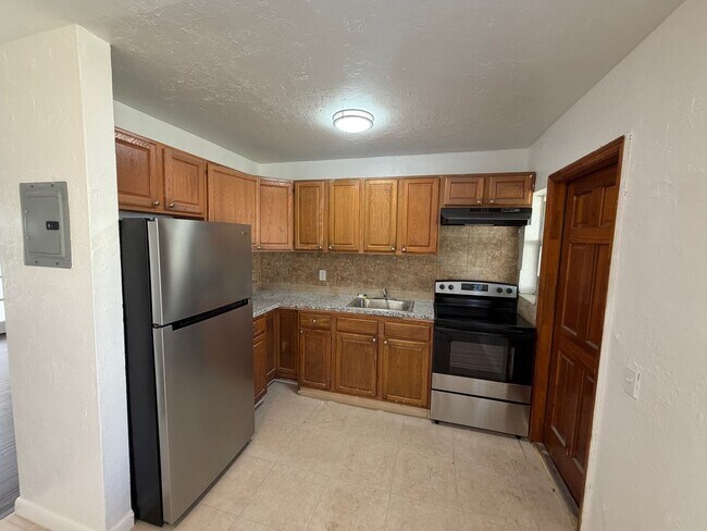 Foto del edificio - 903 SW 15th Ave