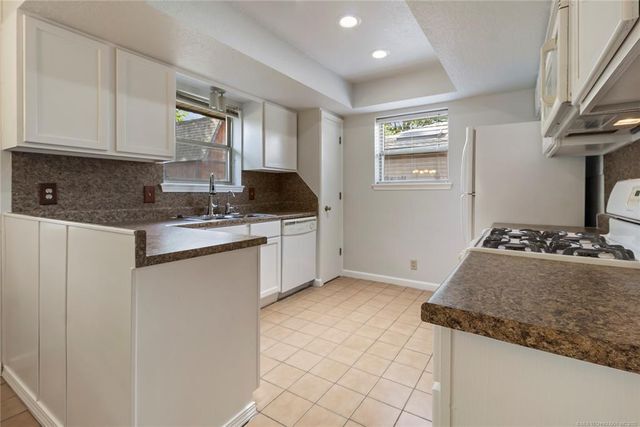 Foto del edificio - 8214 N 122nd East Ave