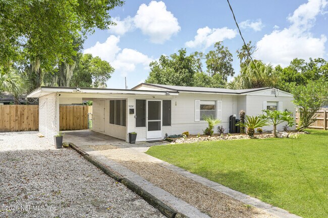 Foto del edificio - 5236 River Forest Dr