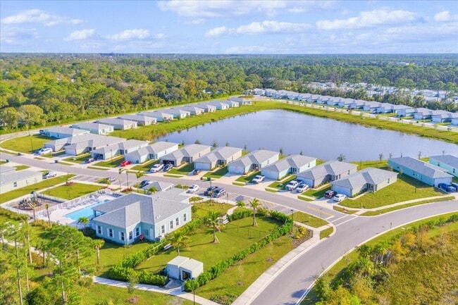 Building Photo - Ravinia St. Lucie