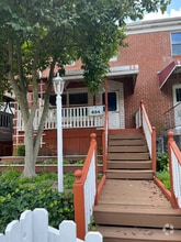 Building Photo - 634 Mansfield Rd